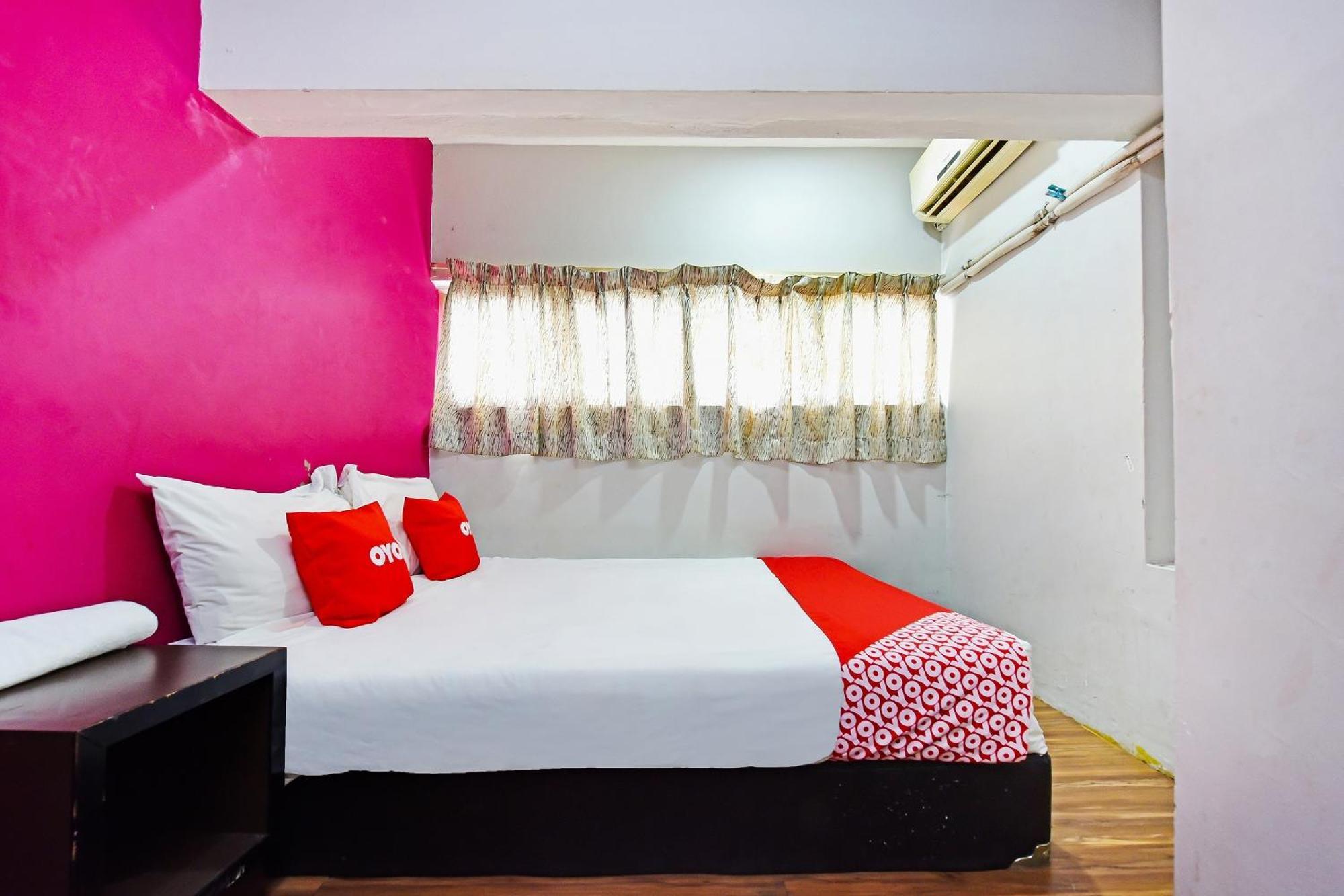 Oyo 90138 Hotel Elwarda Klcity Kuala Lumpur Exterior photo